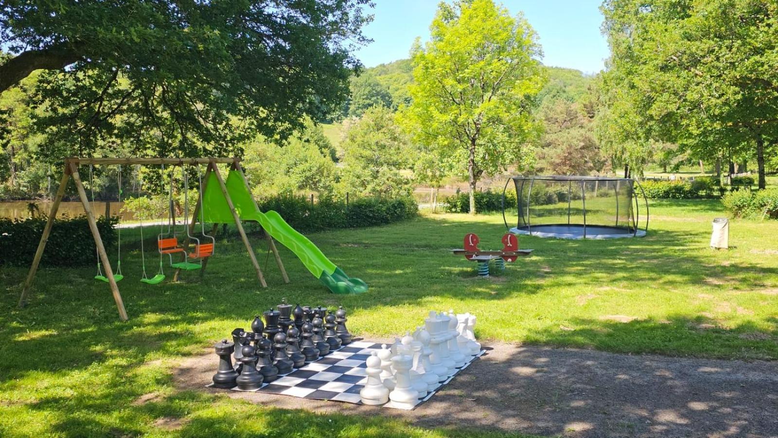 Camping De Ladignac Le Long Bel Air Exterior photo