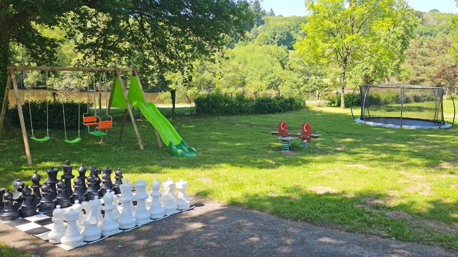 Camping De Ladignac Le Long Bel Air Exterior photo