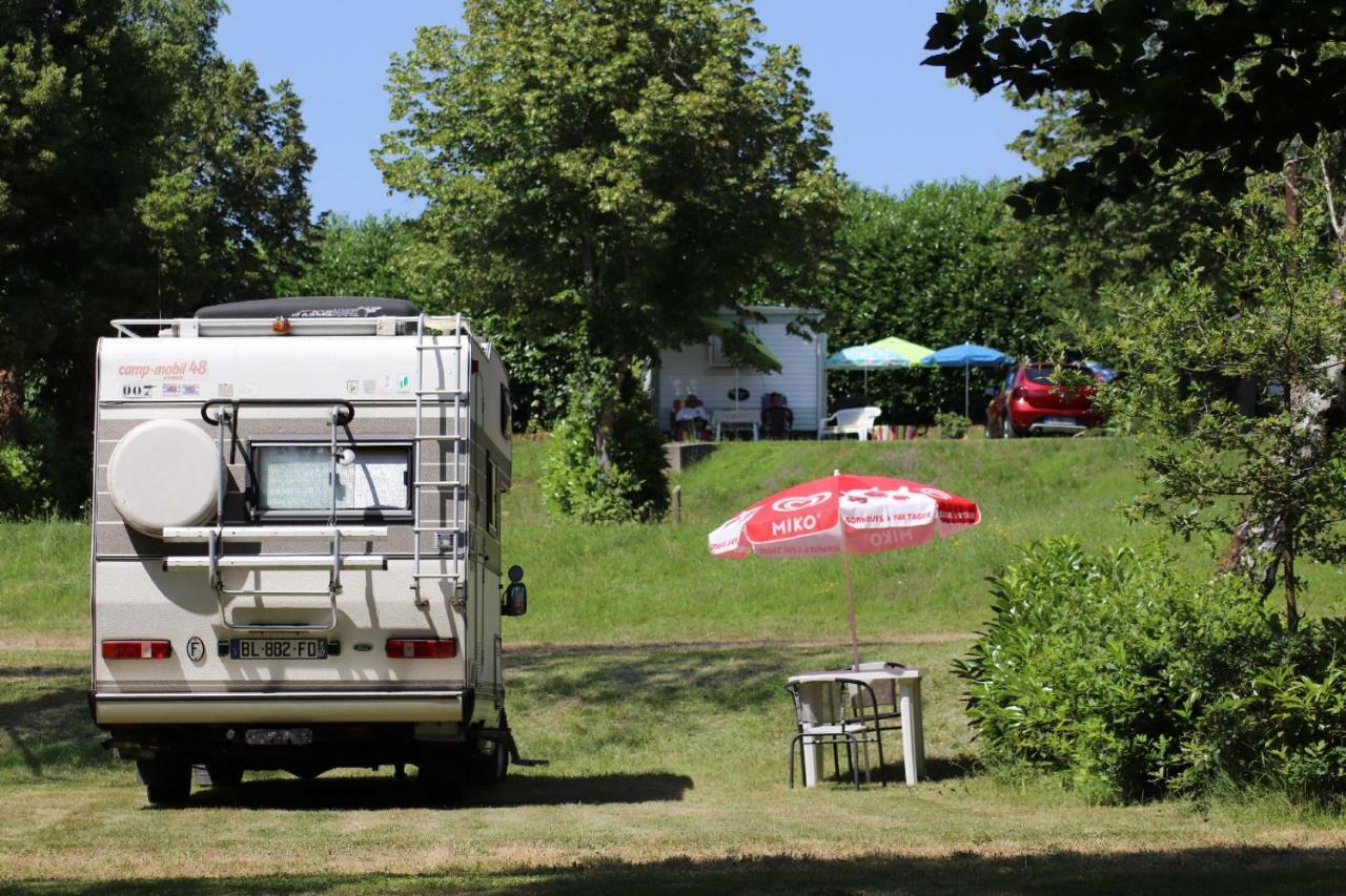 Camping De Ladignac Le Long Bel Air Exterior photo
