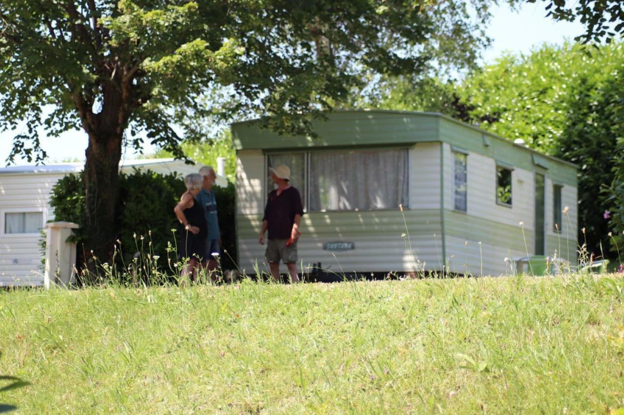 Camping De Ladignac Le Long Bel Air Exterior photo